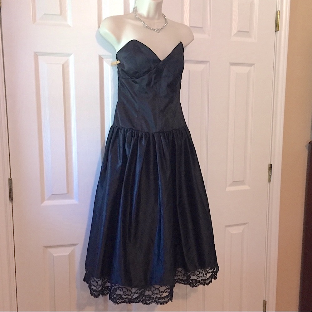Vintage Hollywood Strapless Formal Dress